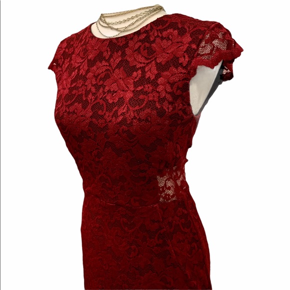 ABS Allen Schwartz burgundy lace dress, size S (fits like a 4) - Picture 4 of 9